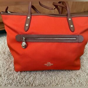 COACH SAWYER TOTE
